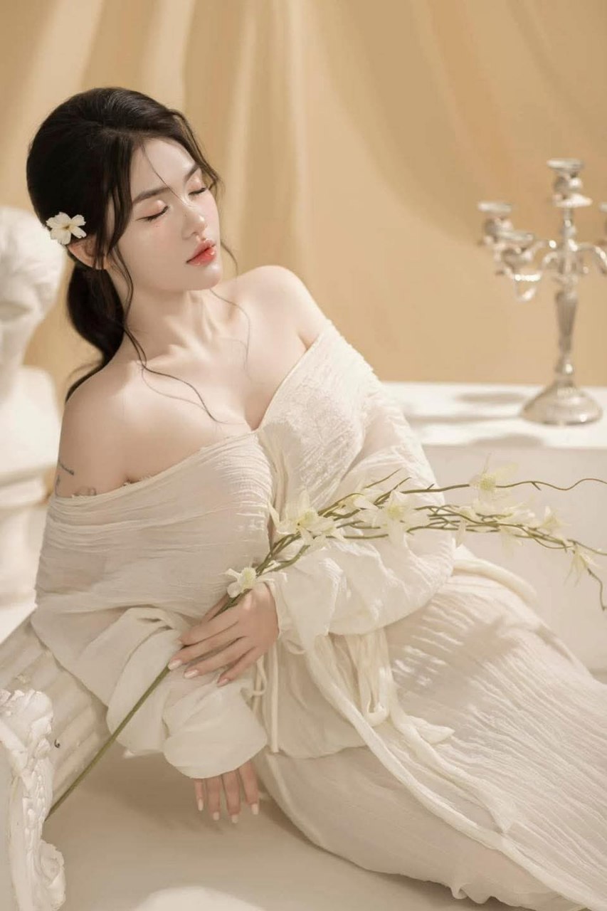 Địt nốt phát này thôi nhé cháu còn ôn thi đại học nữa